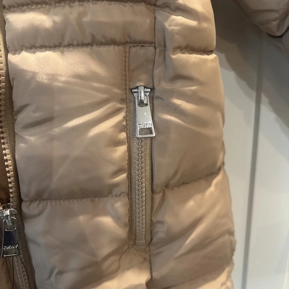 Girl's DKNY Carmel Brown Puffer Coat SZ 4 New With Tags Retail $130